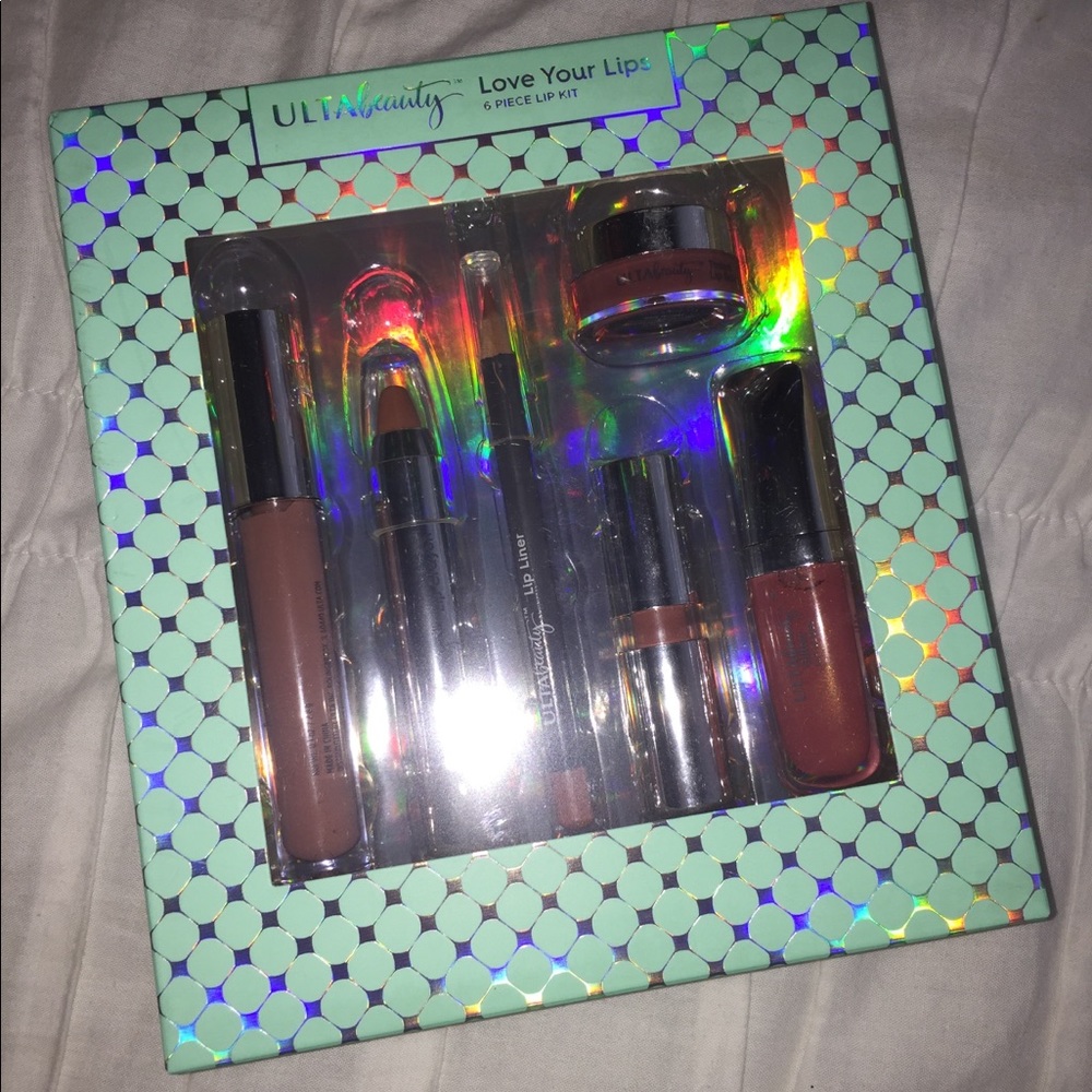🚫SOLD🚫Love Your Lips Kit💋
